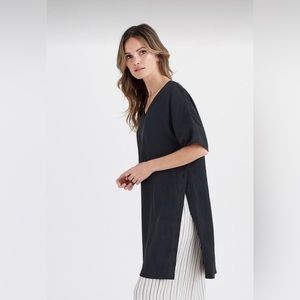 Vetta relaxed tunic in black size XL
